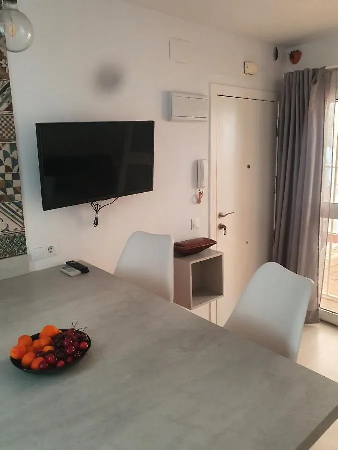 Beautiful Apartment With Terrace San Basilio location